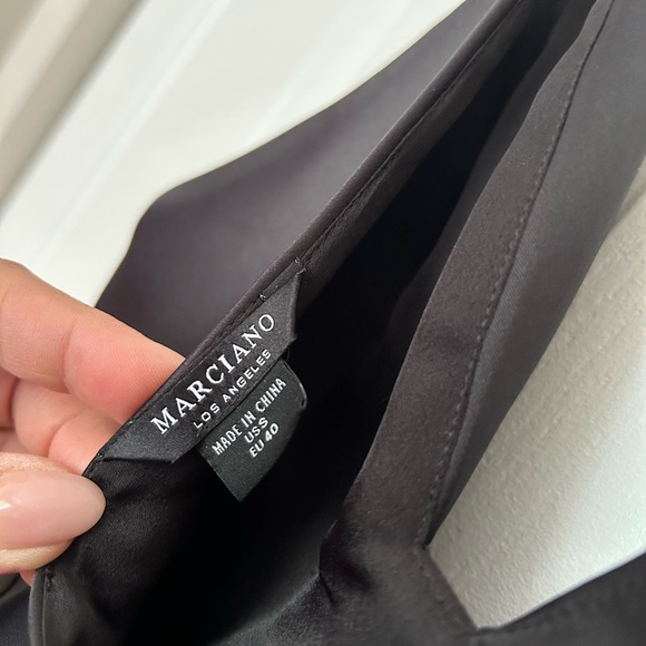 Marciano | A-Line V-Neck thick satin dress with pockets - Picture 8 of 8